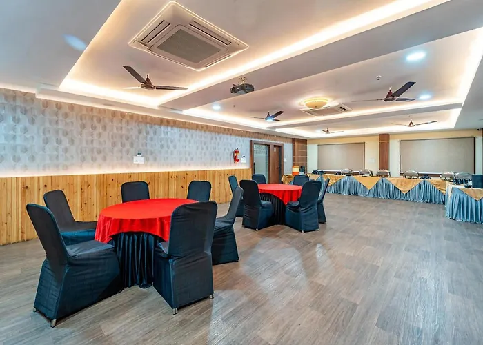 Cosmos Zorba Hotel, Hoshangabad Road